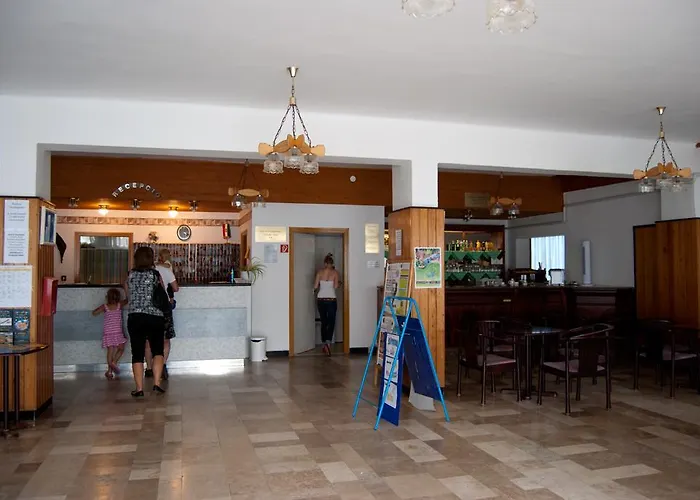 מלון Park בלטונללה